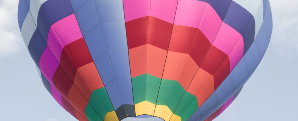 hot air balloon soaring