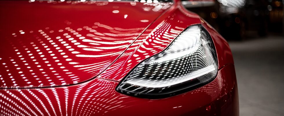 close-up photography of red car