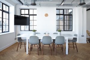 3 ways to seamlessly return to the hybrid office