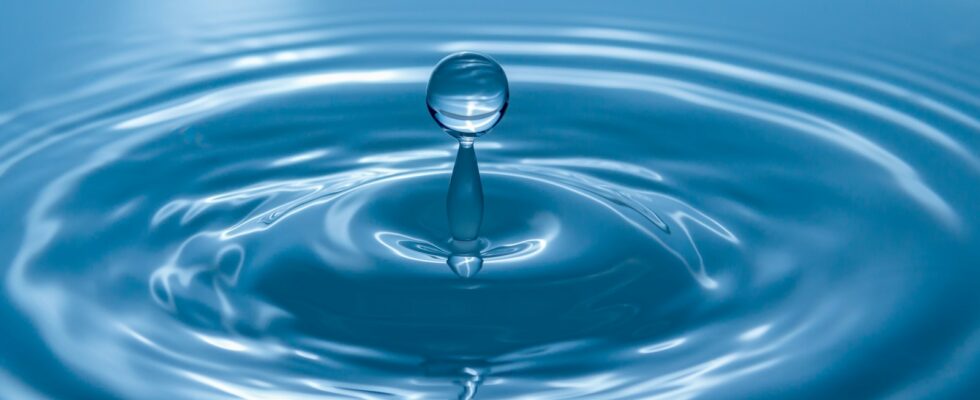 waterdrop wallpaper