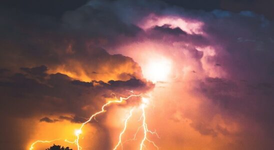 lightning strike at night